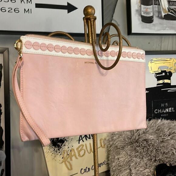 Michael Kors Analise Xl wristlet/wallet/clutch/ card case leather - Picture 3 of 8